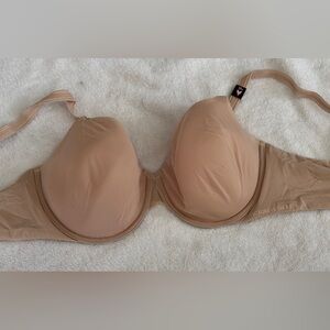 NWT. Victoria’s Secret lined perfect bra. Size 38D.